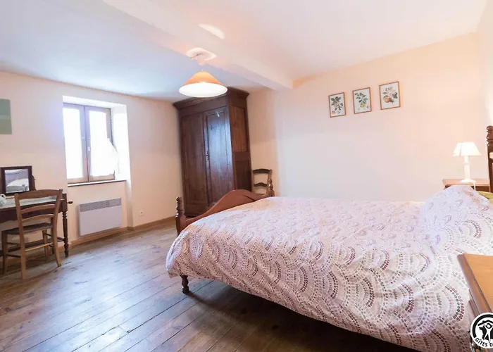 Panifous Hébergement de vacances