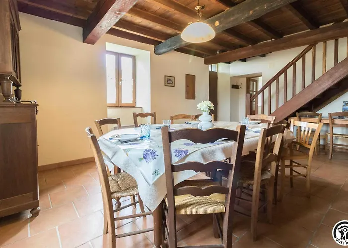 Hébergement de vacances Panifous Montbrun-Bocage